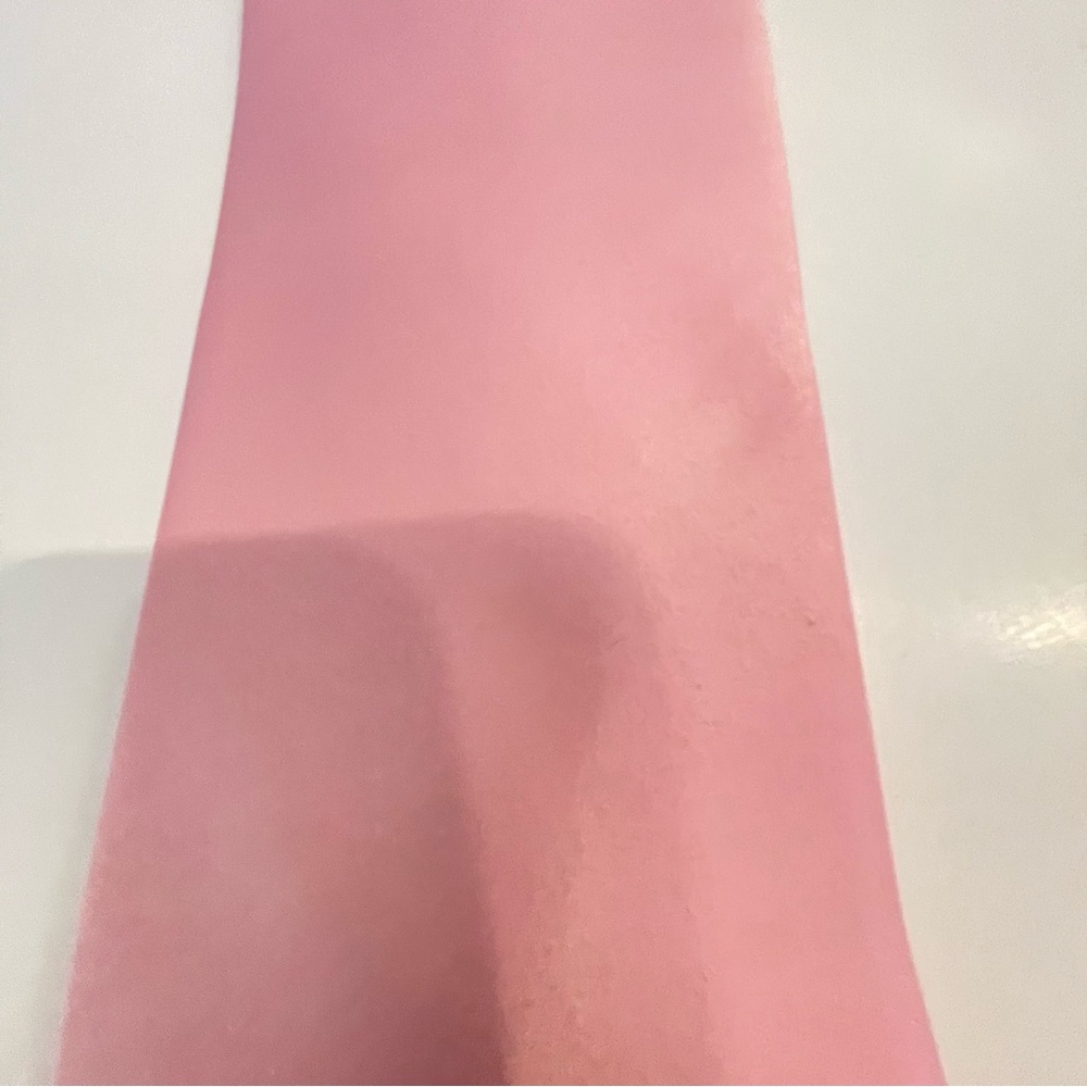 Classic Solid Pink Men’s Tie - - Picture 2 of 3